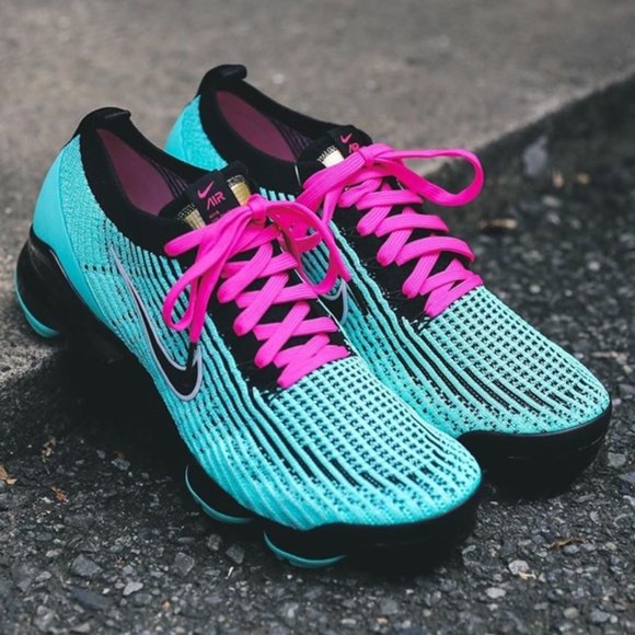 turquoise and pink vapormax